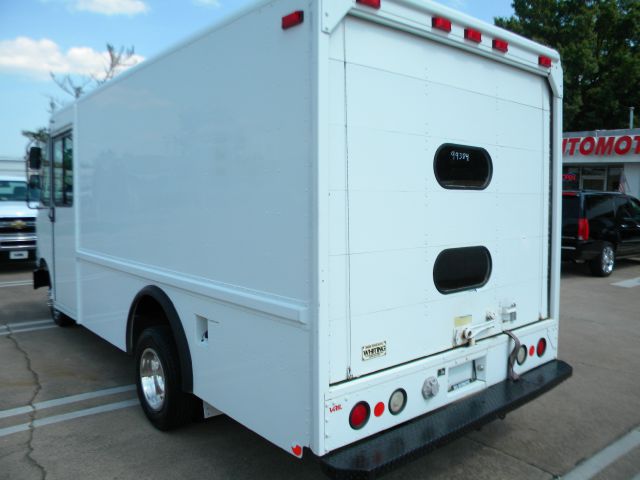 2004 Ford E-350 Manual