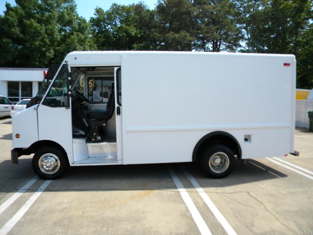 2004 Ford E-350 Manual