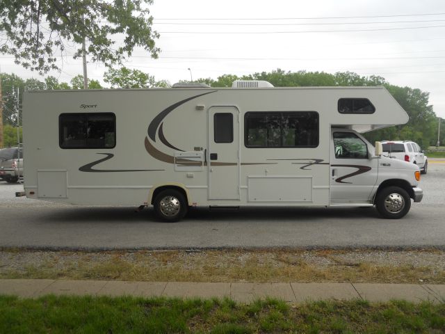 2004 Ford E-450 GL Turbo