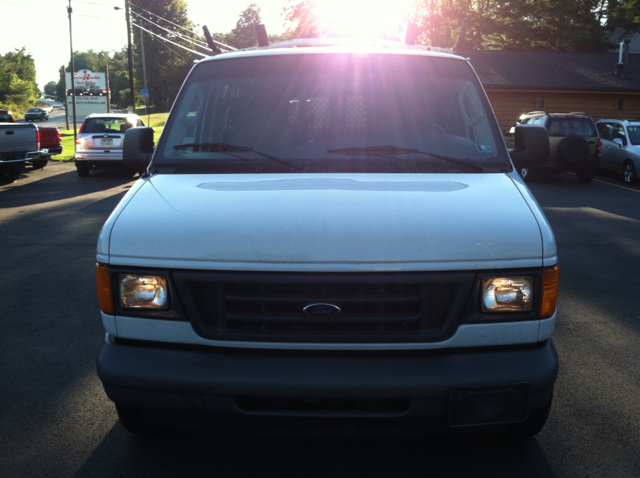 2006 Ford E-Series Van SE Truck