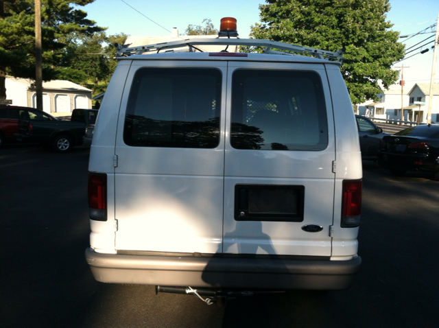 2006 Ford E-Series Van SE Truck