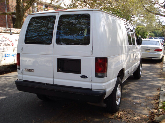 2008 Ford E-Series Van Awd-turbo