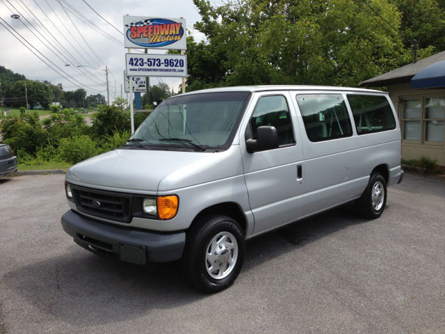 2006 Ford E-Series Wagon 2dr Cpe V6 Manual GT