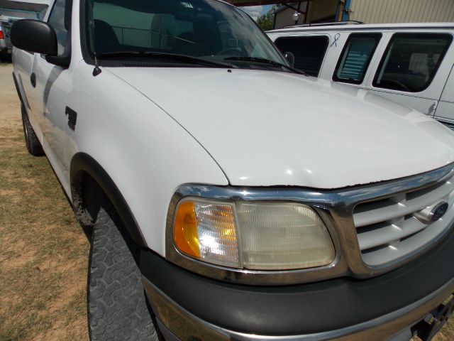 1999 Ford E150 SLT 25