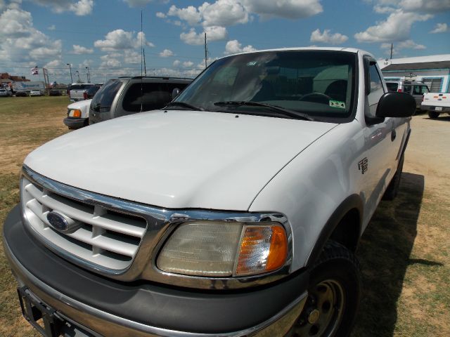 1999 Ford E150 SLT 25