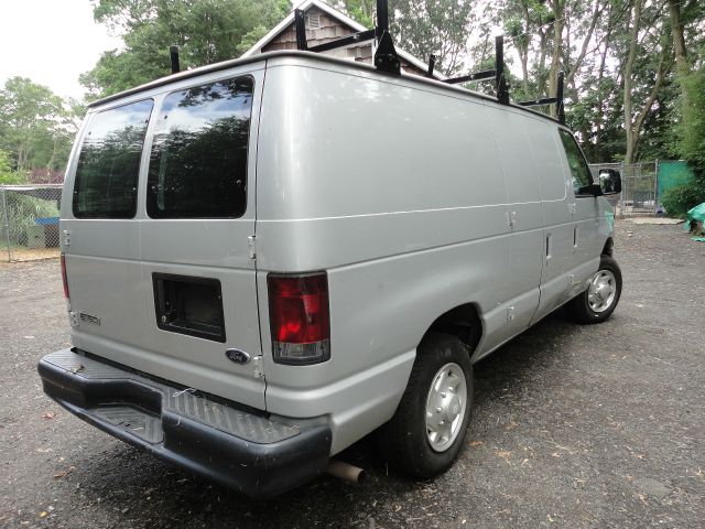 2008 Ford E150 SE Truck