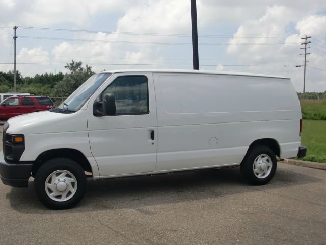 2009 Ford E150 W-tech Pkg