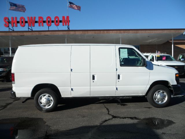 2013 Ford E150 SL AWD CVT Leatherroof