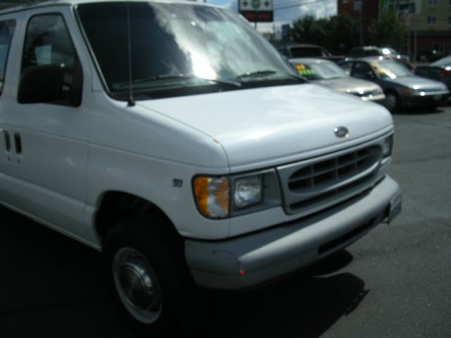 1998 Ford E250 SL AWD CVT Leatherroof