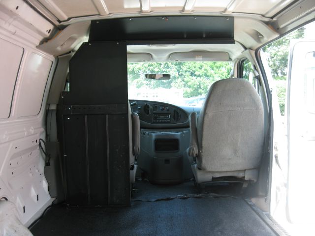 2003 Ford E250 Unknown