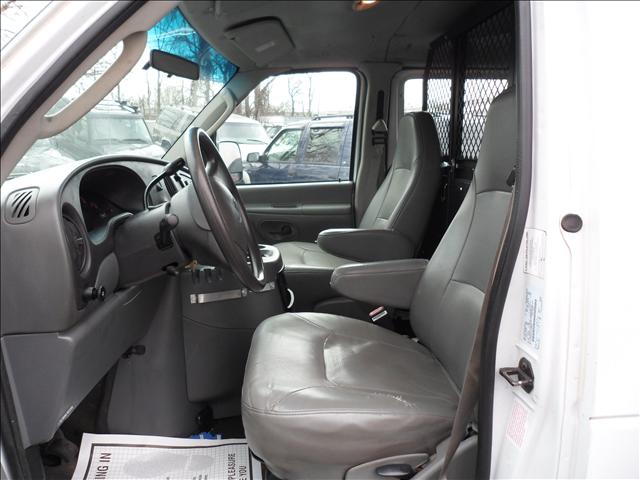 2003 Ford E250 Unknown