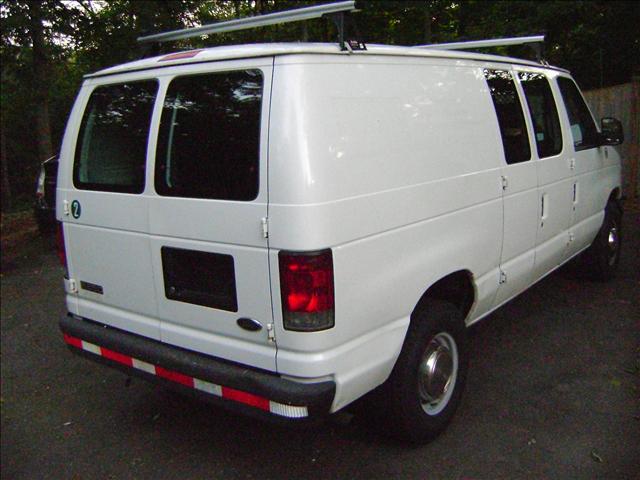 2003 Ford E250 Unknown