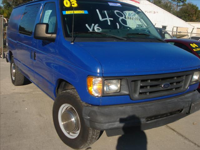 2003 Ford E250 Base