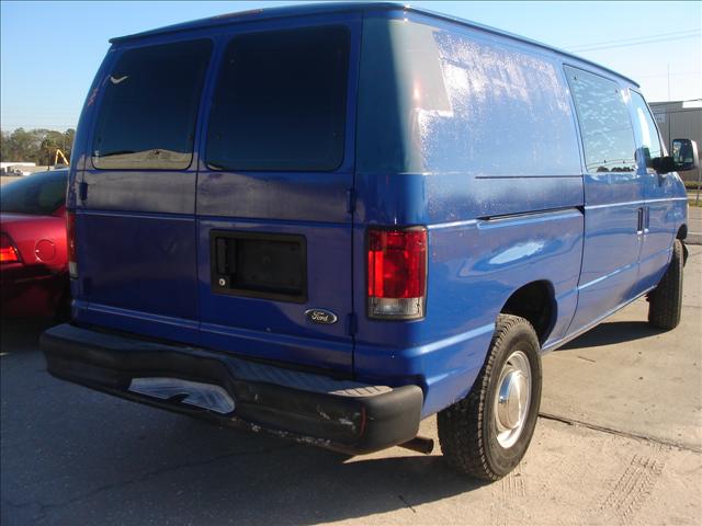 2003 Ford E250 Base