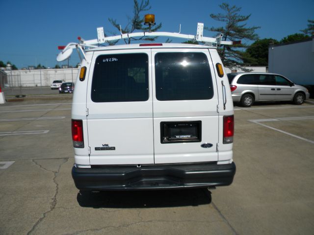 2006 Ford E250 Awd-turbo