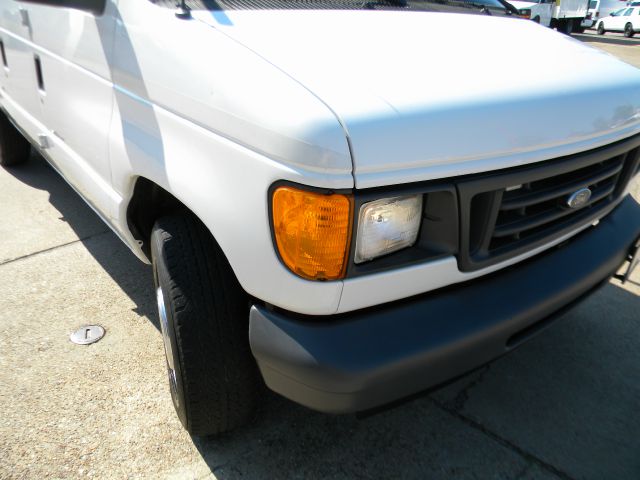 2006 Ford E250 Awd-turbo