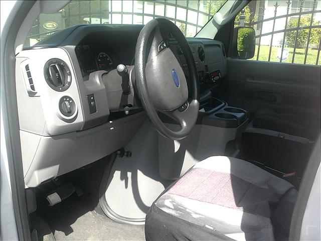 2010 Ford E250 Unknown