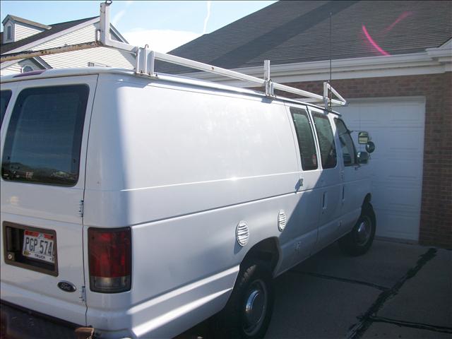 2005 Ford E350 Wagon Sport TECH PKG