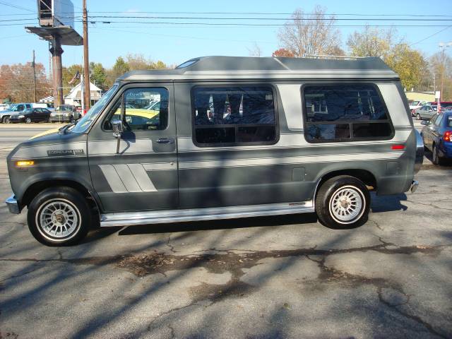 1987 Ford Econoline SE Limited