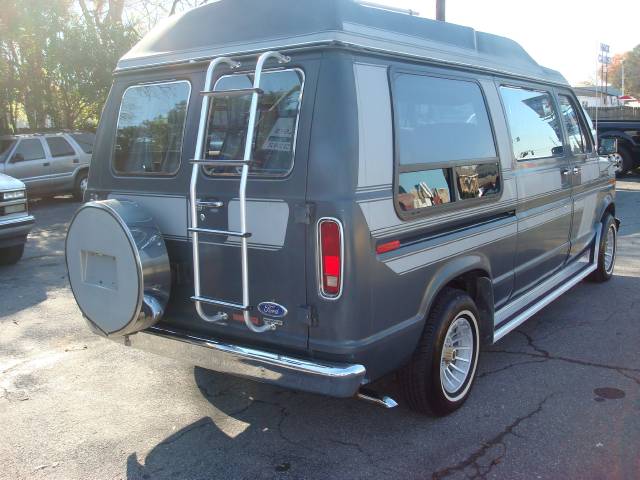 1987 Ford Econoline SE Limited