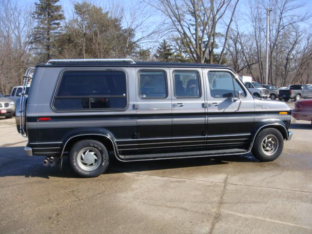 1987 Ford Econoline Base