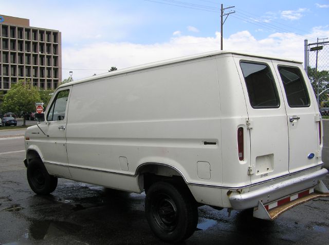 1989 Ford Econoline SE Sport