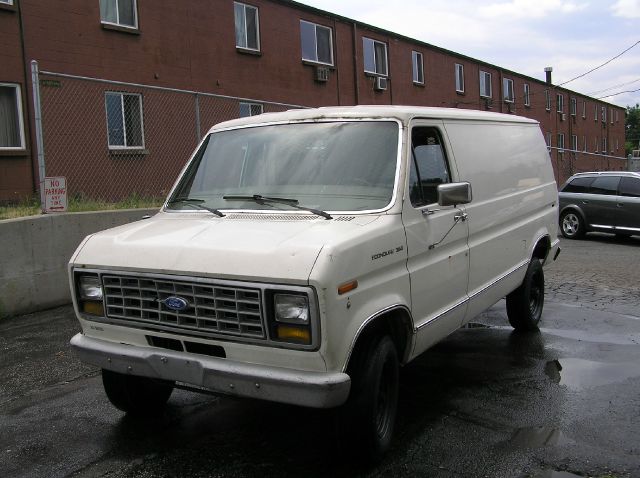 1989 Ford Econoline SE Sport