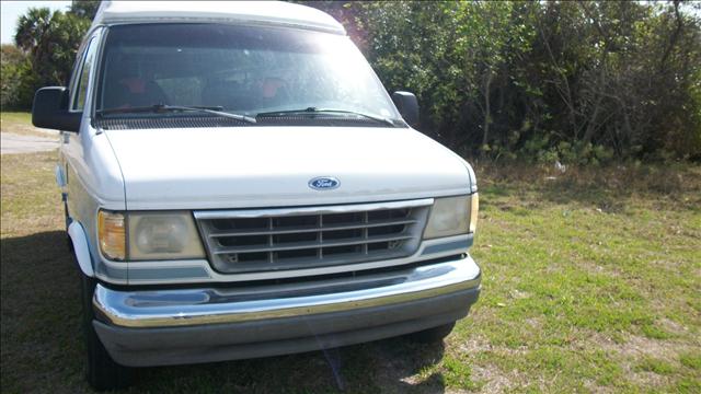 1992 Ford Econoline Base