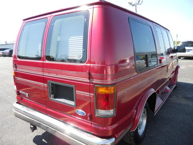 1992 Ford Econoline Laramie