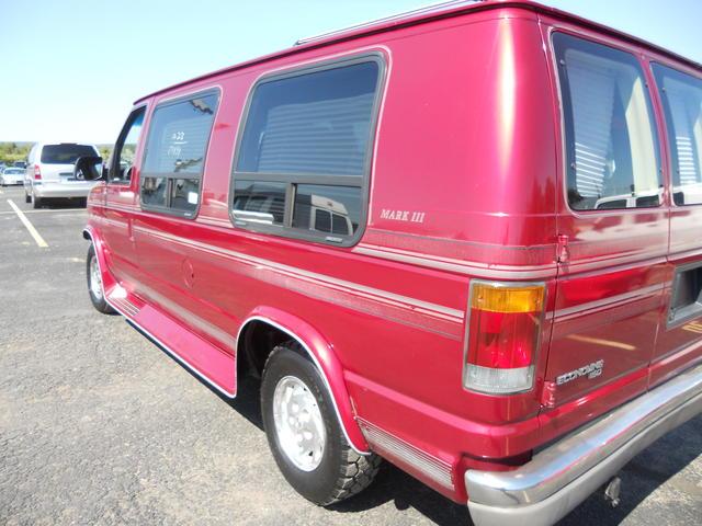 1992 Ford Econoline Laramie