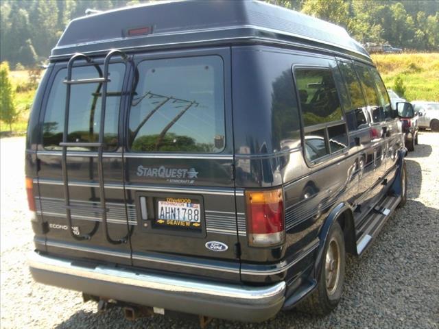 1993 Ford Econoline 3.2 Quattro S-line AWD Sedan