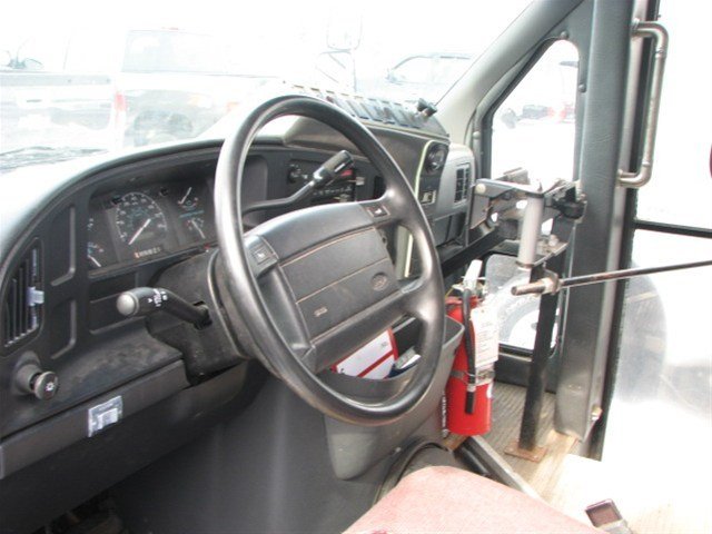 1995 Ford Econoline Base