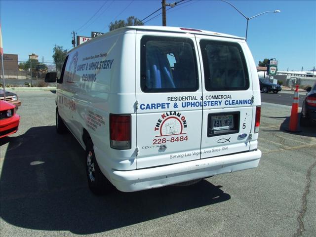 1996 Ford Econoline E320 Sedan 4D