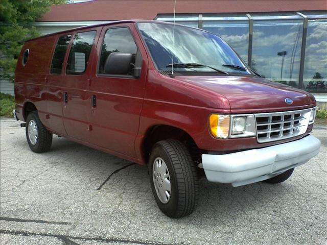 1996 Ford Econoline XLT Sport 4.6L 2WD