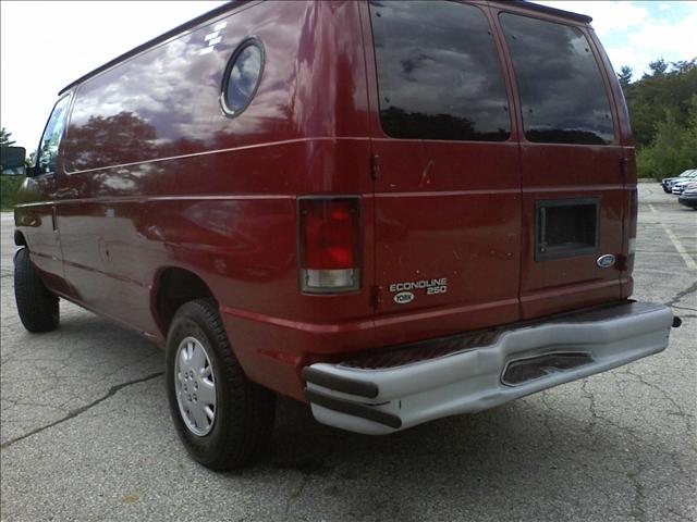 1996 Ford Econoline XLT Sport 4.6L 2WD