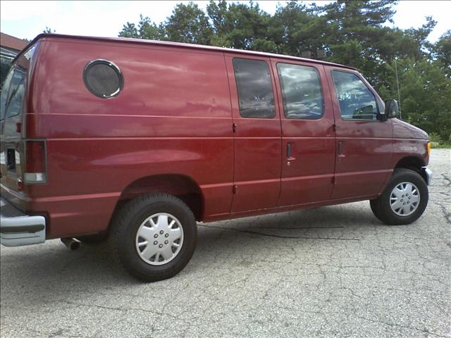 1996 Ford Econoline XLT Sport 4.6L 2WD