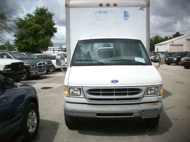 1997 Ford Econoline Base GLT