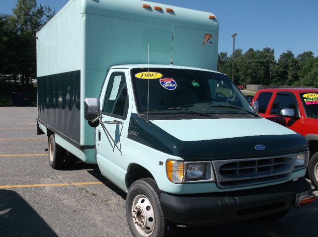 1997 Ford Econoline Base GLT