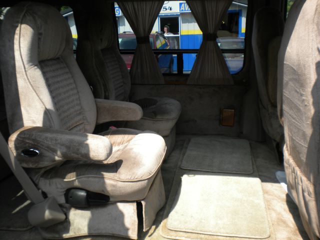 1997 Ford Econoline 328 Ci