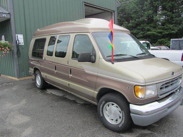 1999 Ford Econoline 328 Ci