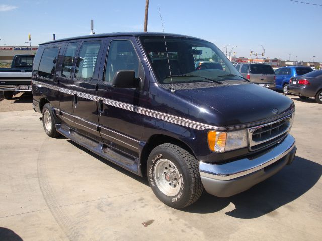 1999 Ford Econoline 328 Ci