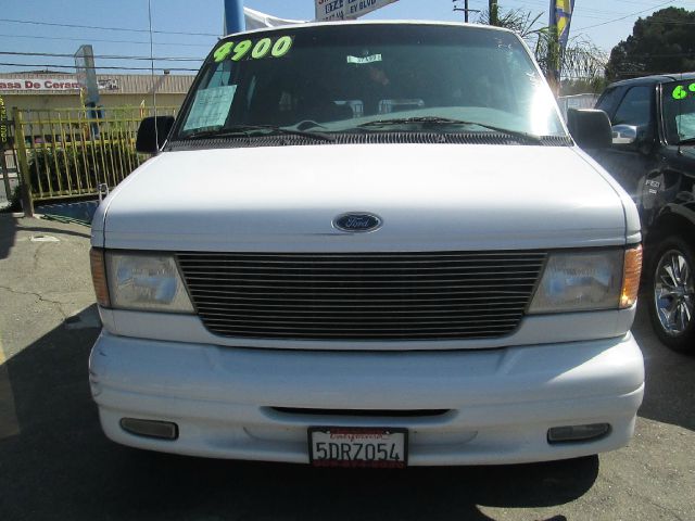 1999 Ford Econoline 328 Ci