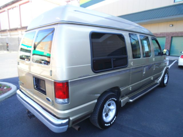 1999 Ford Econoline 328 Ci