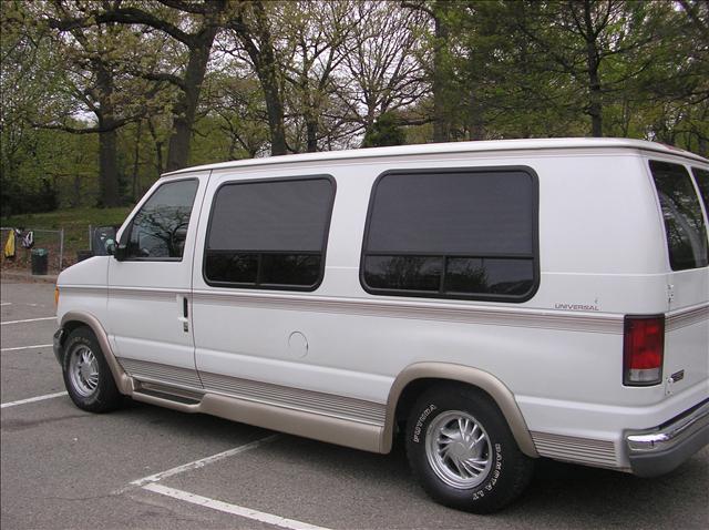 1999 Ford Econoline Unknown