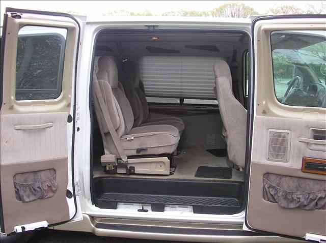 1999 Ford Econoline Unknown