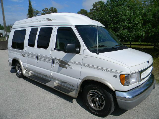 2000 Ford Econoline 328 Ci