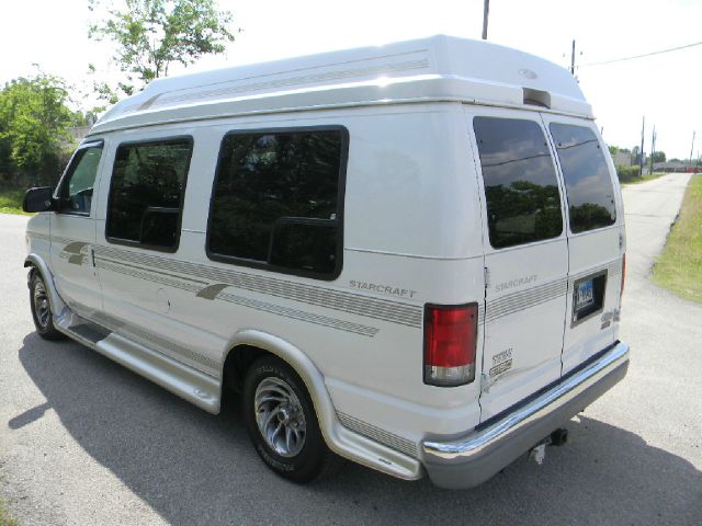 2000 Ford Econoline 328 Ci