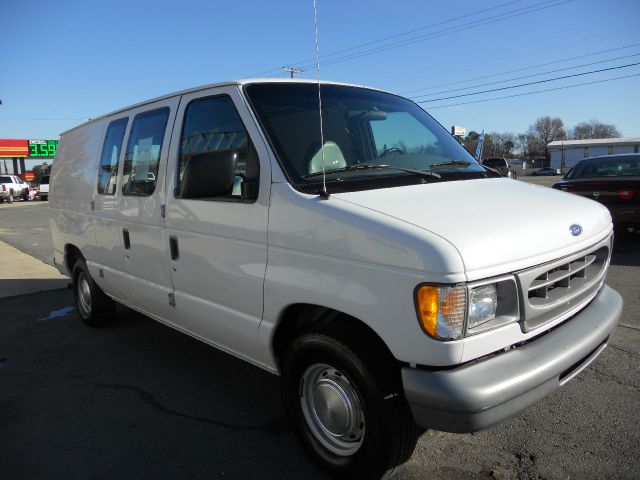 2000 Ford Econoline 328 Ci