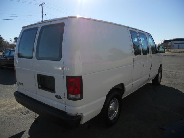 2000 Ford Econoline 328 Ci