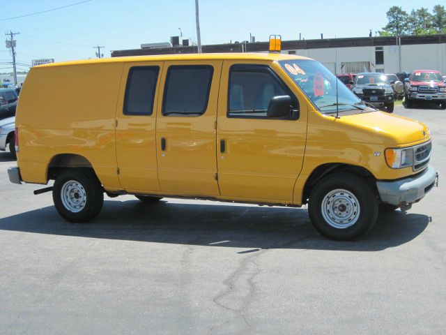 2000 Ford Econoline 328 Ci